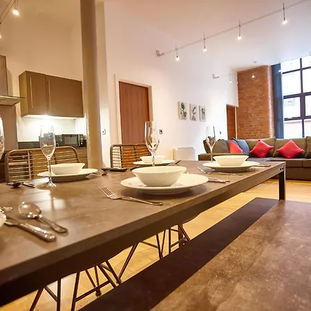 The Aquamarine Suite Manchester Exterior photo