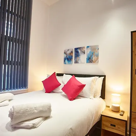The Aquamarine Suite Manchester Exterior photo